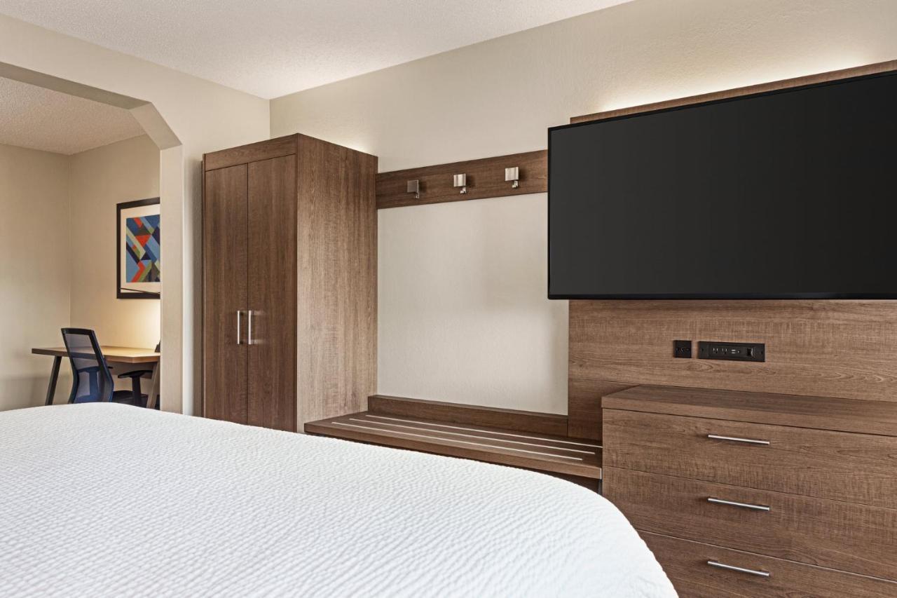 Holiday Inn Express Hotel & Suites Anniston/Oxford By Ihg Eksteriør billede