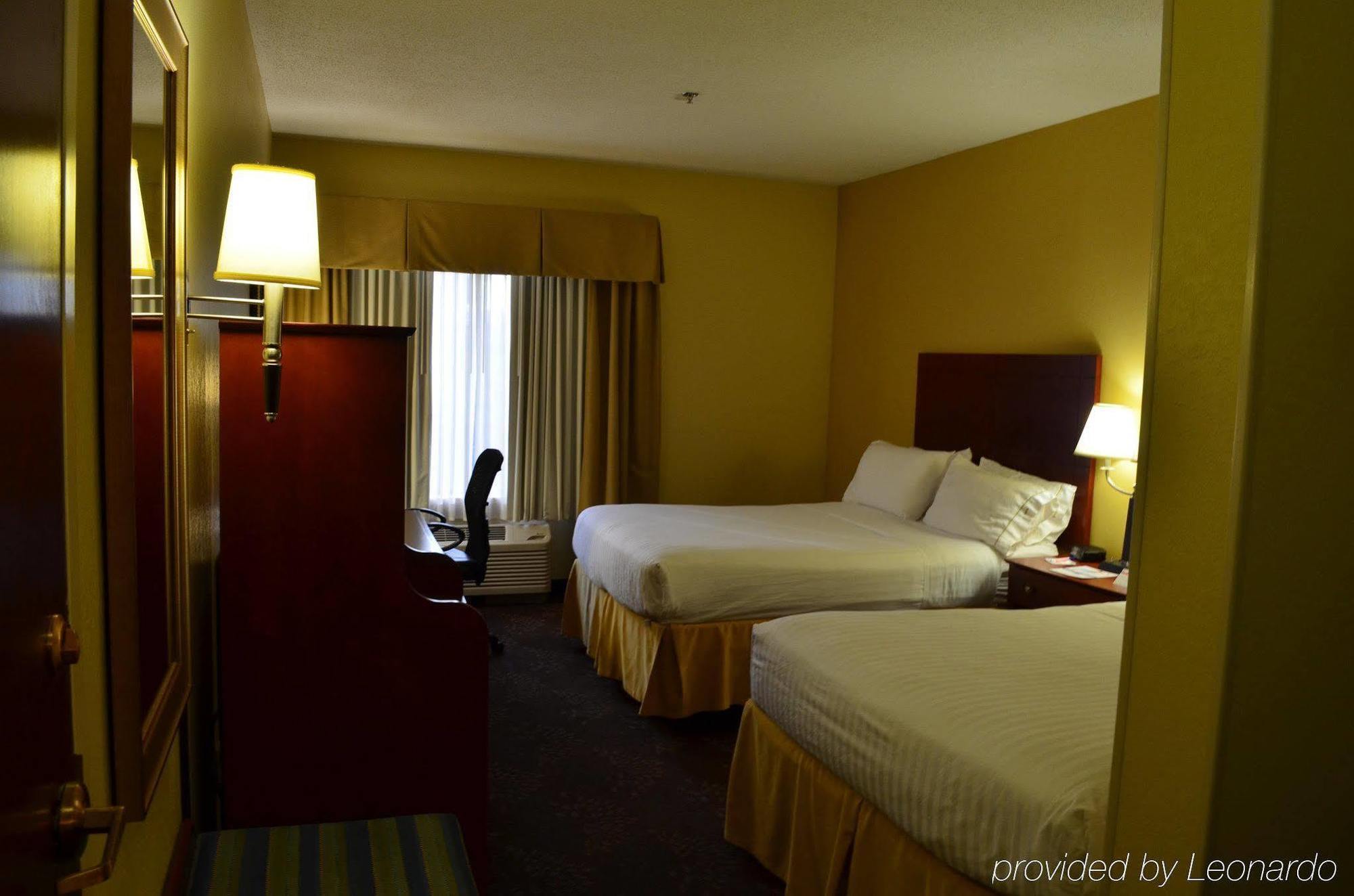 Holiday Inn Express Hotel & Suites Anniston/Oxford By Ihg Eksteriør billede
