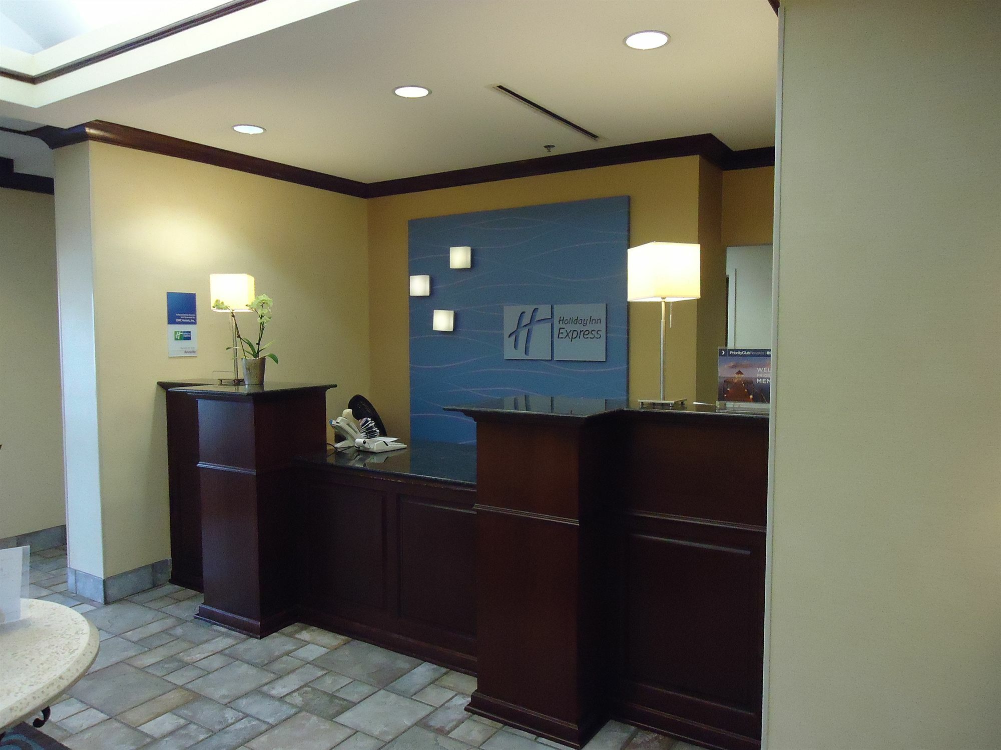 Holiday Inn Express Hotel & Suites Anniston/Oxford By Ihg Eksteriør billede